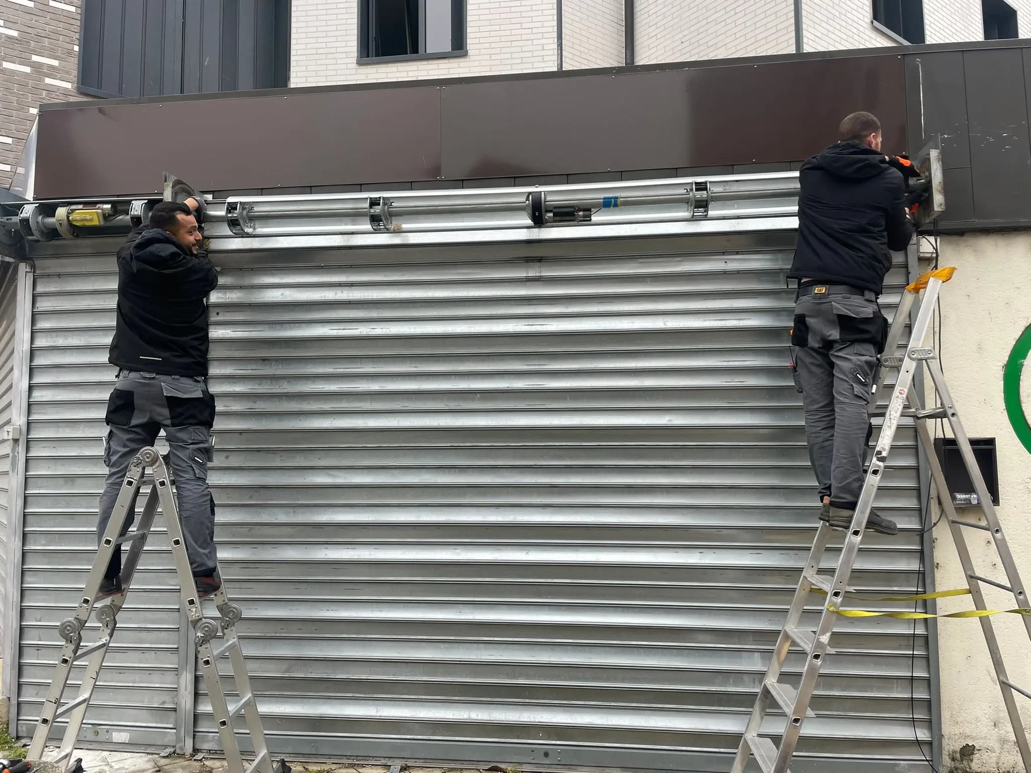 Dépannage rideau métallique Tunisie – STORE 2000